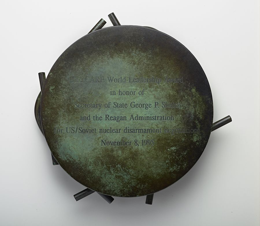 CARE World Leadership Award in Honor of George Shultz and the Reagan Administration for US/Soviet Nuclear Disarmament Negotiations, November 8, 1995. From the George Pratt Shultz Papers, Hoover Institution Archives.