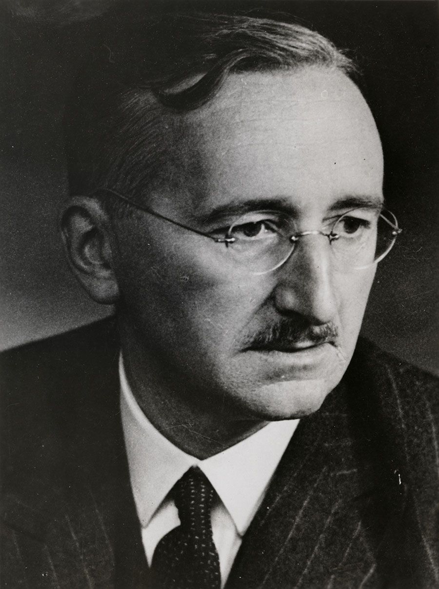 Friedrich Von Hayek Friedrich Von Hayek